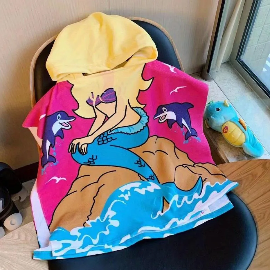 Adorable Cartoon Hooded Bath Towel for Kids QuickDrying Robe