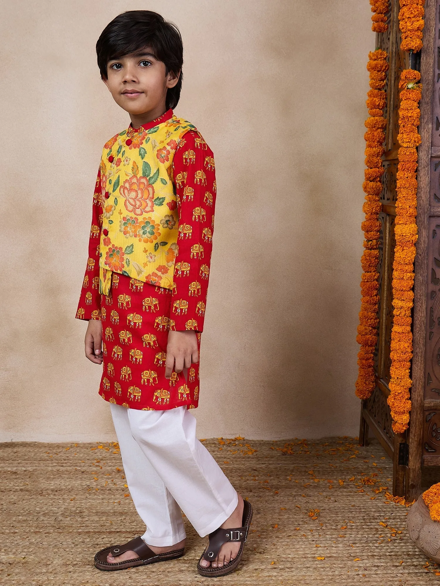 Boys Mandarin Collar Animal Printed Regular Kurta With Pyjamas