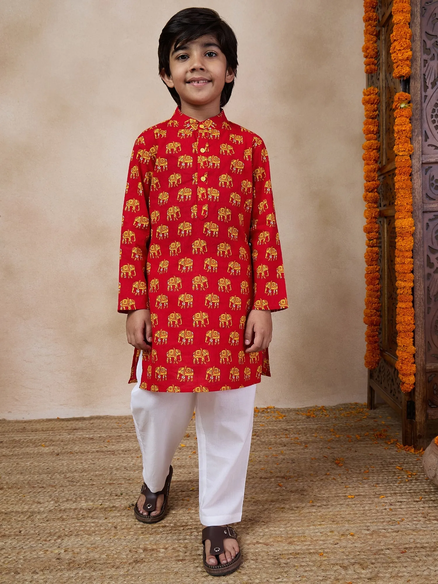 Boys Mandarin Collar Animal Printed Regular Kurta With Pyjamas