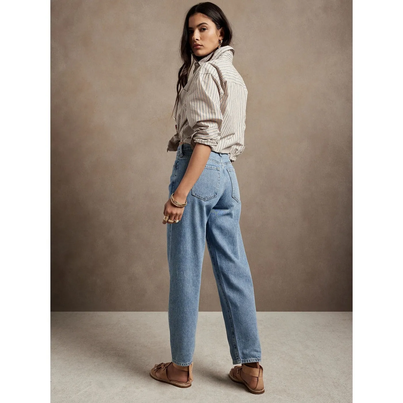 BR High Rise Barrel Mom Jeans