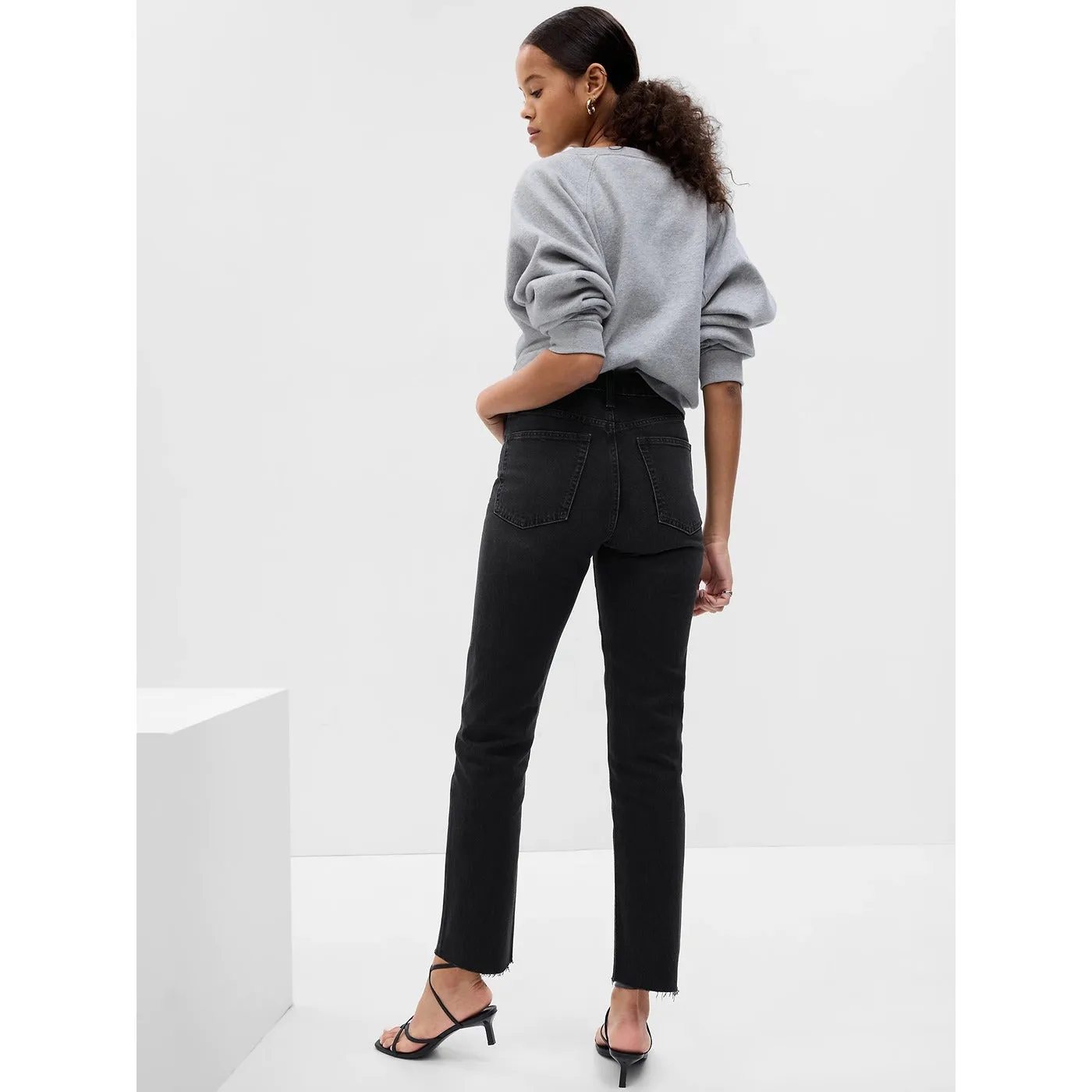 GP High Rise Mom Straight Jeans