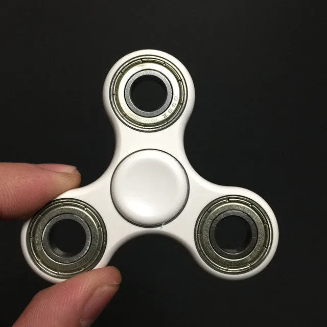 White/Black Tri-Spinner Fidget Toy Plastic EDC Hand Spinner For Autism and ADHD